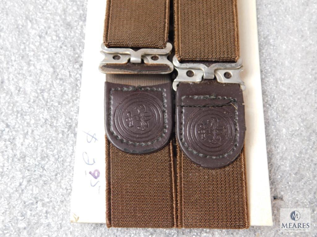 Lot Vintage Garters Like New, Canada Leather Coin Purse, & 50's Explorer Tie Bar & Chain