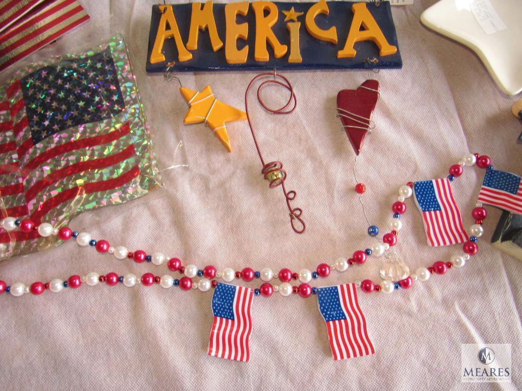 Lot of Patriotic Decorative Items