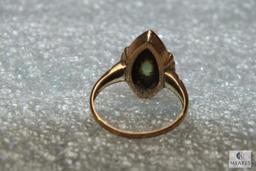 10K Gold Ladies Ring with Green Stone