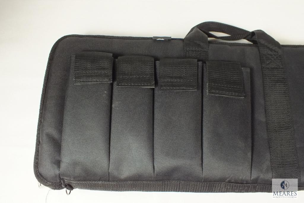 LIKE NEW Colt Tactical Rifle case with 4 Mag Pouches