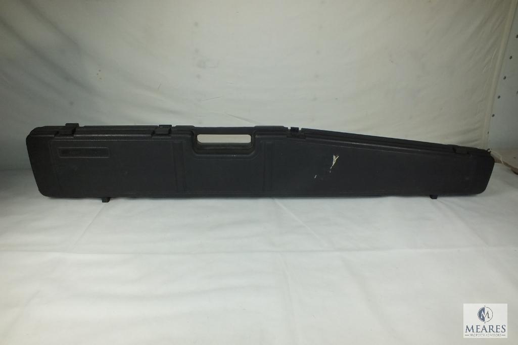 Gun Guard Rifle Hard Case ( Measures Approximately 52") Missing one latch