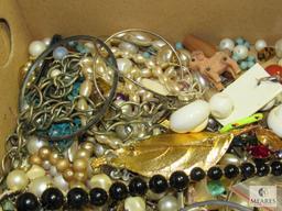 Large lot Costume Jewelry Necklaces, Pins, Bracelets, etc