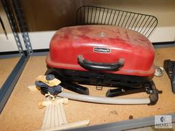 Shelf lot uniflame gas grill and Lawn Sprinkler