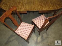 Dining Room Table with Laminate Wood with 4 Wooden Chairs