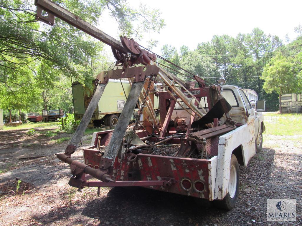 1973 GMC Custom Tow Truck Power Operator for Parts or scrap