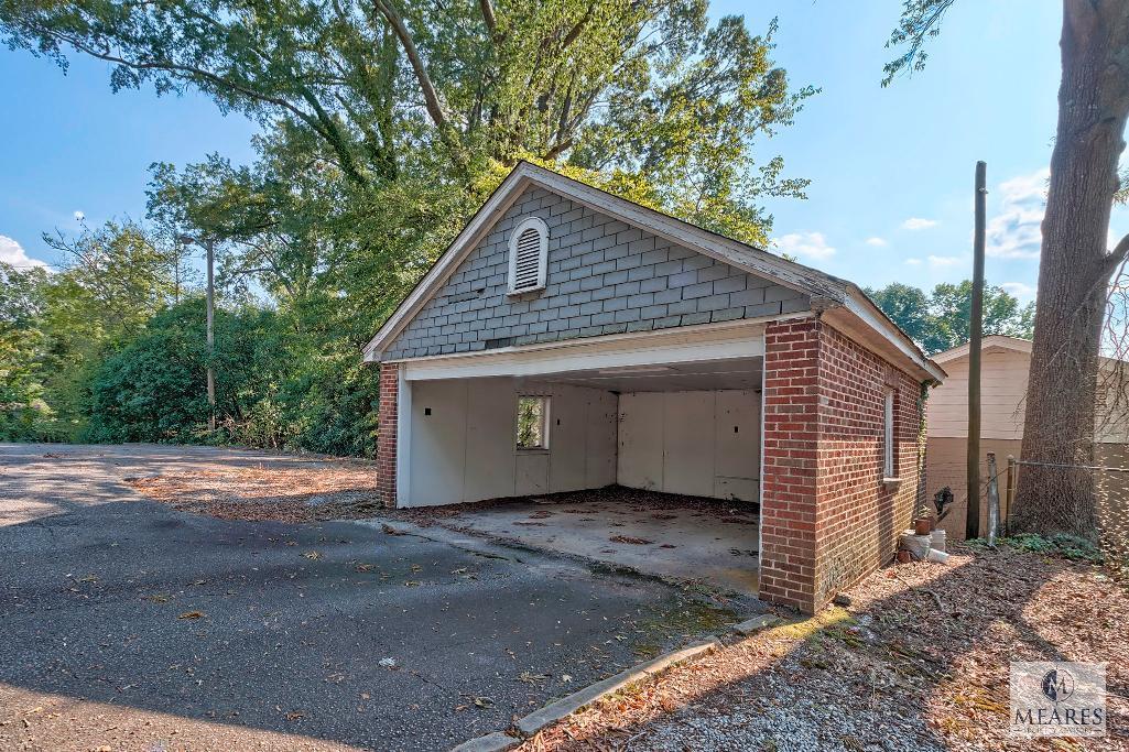 Office Building - 1030 Edgefield Street, Greenwood, SC