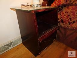 Vintage Wood Side Table / Nightstand with Ceramic Victorian Lamp