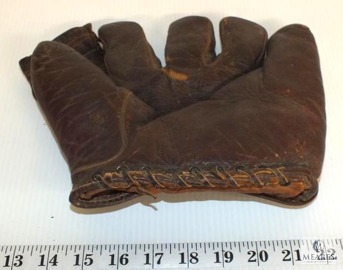 Vintage Baseball Mitt, MacGregor Gold Series, Mel Ott 1940's