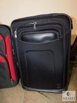 Lot 3 Rolling Travel Suitcases Travelpro & Forecast brands