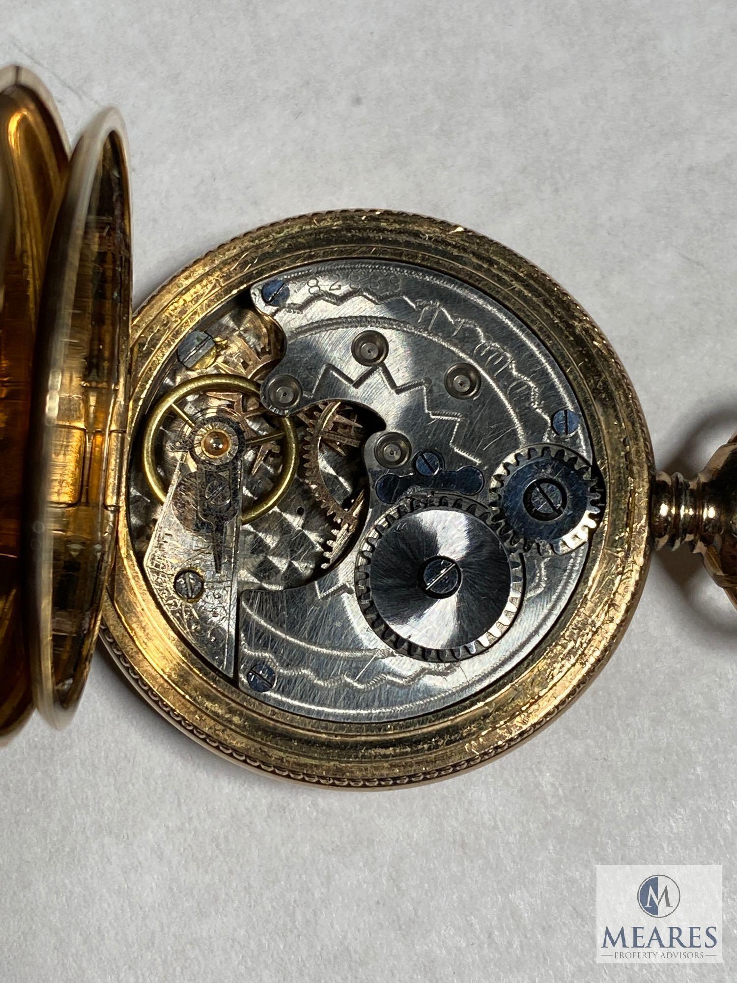 Pocket watch with hunting case