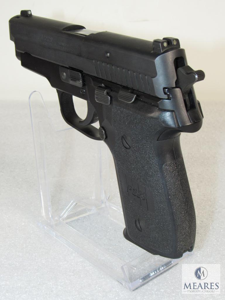 Sig Sauer P229 Law Enforcement .40 S&W Semi-Auto Pistol