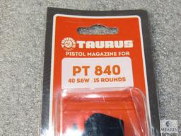 New Taurus 15 round PT840 pistol magazine .40 S&W