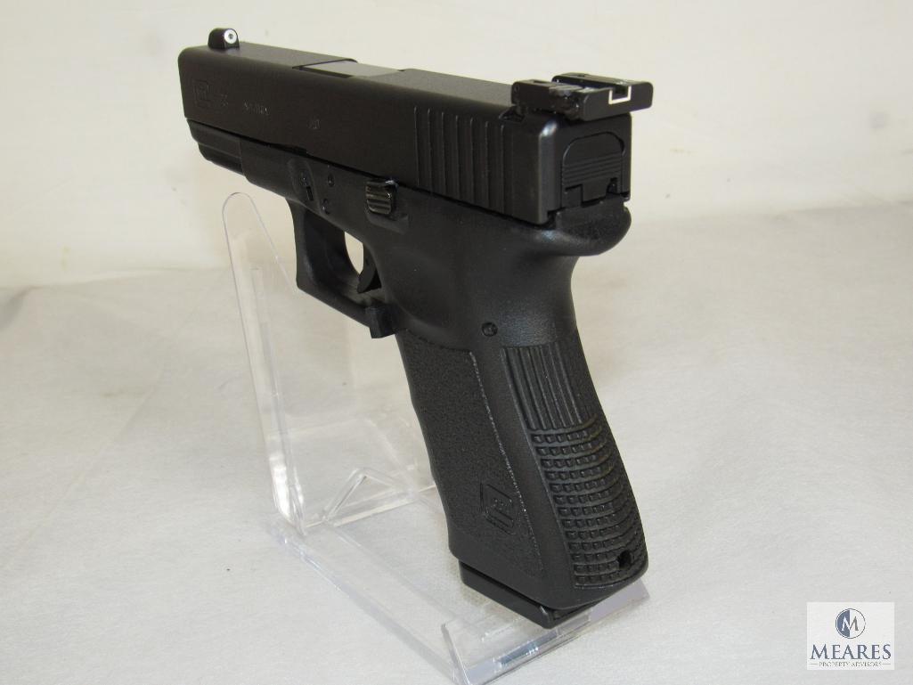 Glock 23 .40 S&W Semi-Auto Pistol