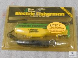 Lot Electric Fisherman Fillet Knife, Fishing Line, and 2 Bubble Boxes