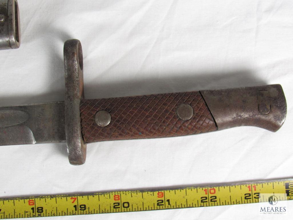 Spanish MM1913 Artilleria Fabrica Nacional Bayonet with leather & metal Scabbard