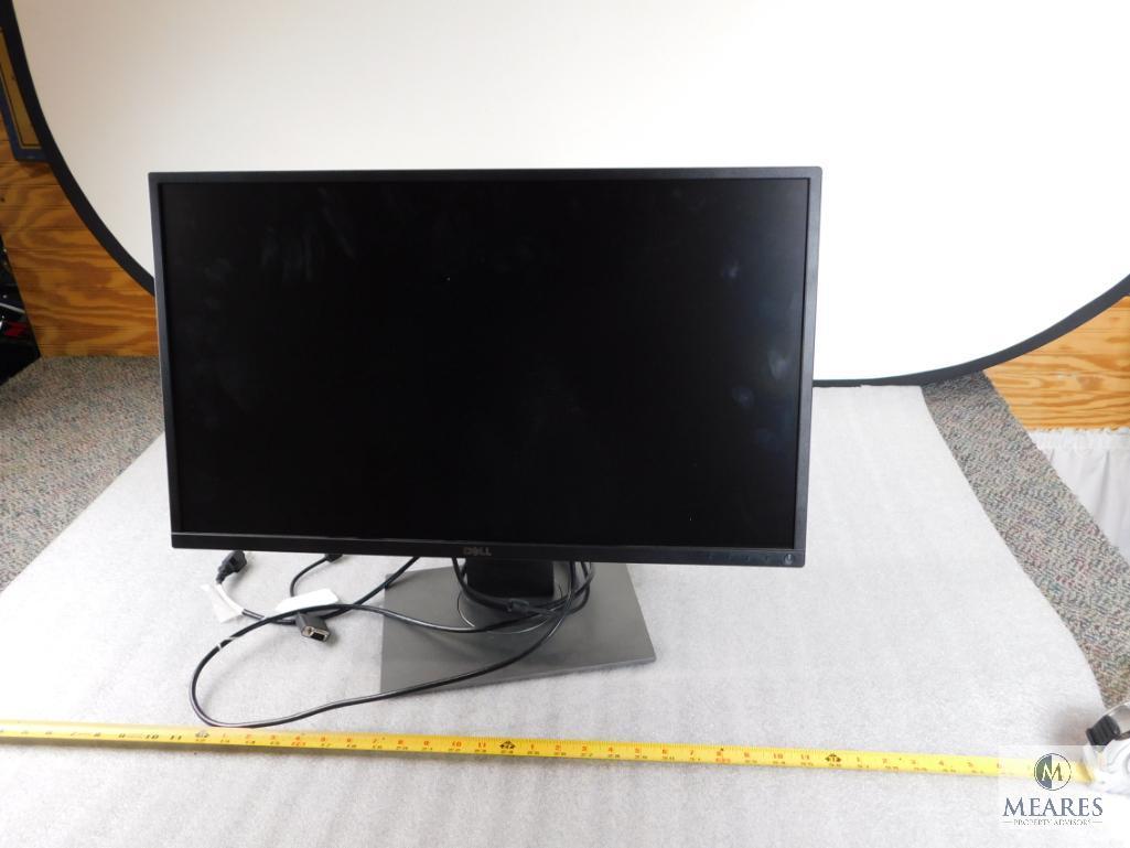 Dell Flat Screen Computer Monitor 14" x 24"