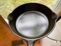 Griswold 5-inch Cast Iron Skillet - seasoned