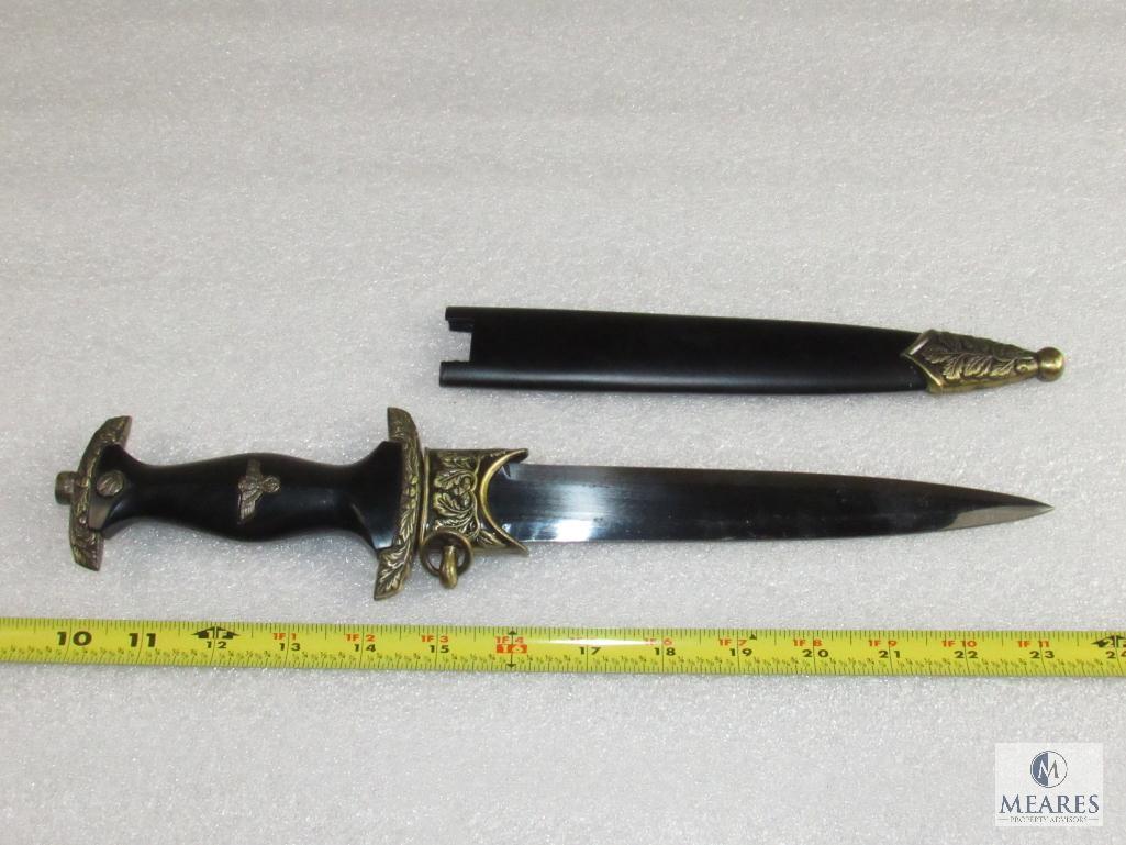 Combat Dagger Blade Knife with German Nazi Eagle Crest and Metal Scabbard