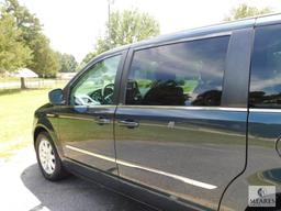2014 Chrysler Town & Country Van, VIN # 2C4RC1BG7ER131941
