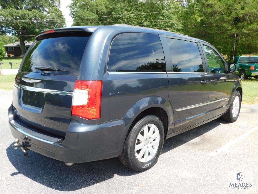 2014 Chrysler Town & Country Van, VIN # 2C4RC1BG7ER131941