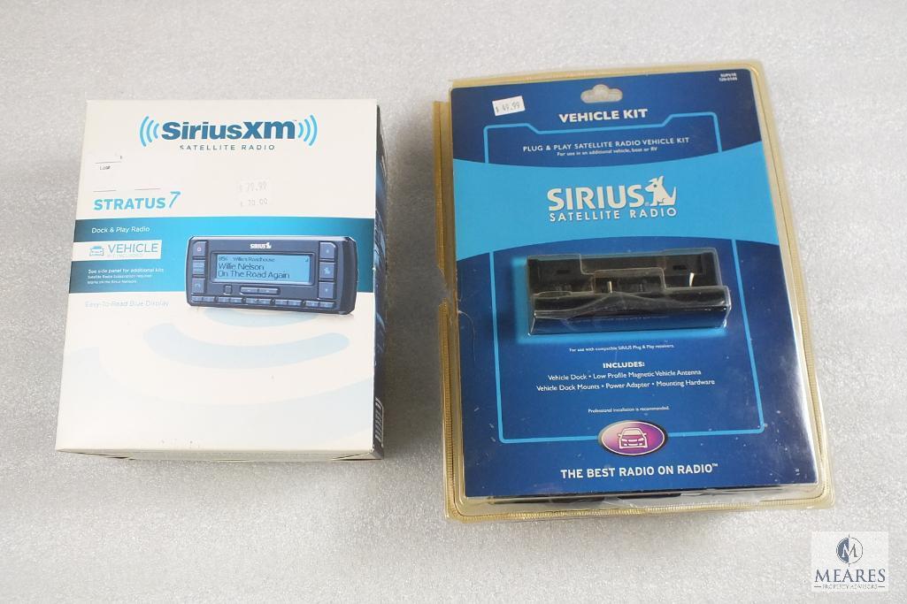 Lot Sirius Radio Satellite Radio Vehicle Kit & Stratus 7 Dock & Play Radio