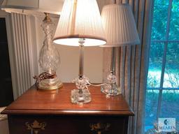 Lot of three table lamps with glass or crystal bases