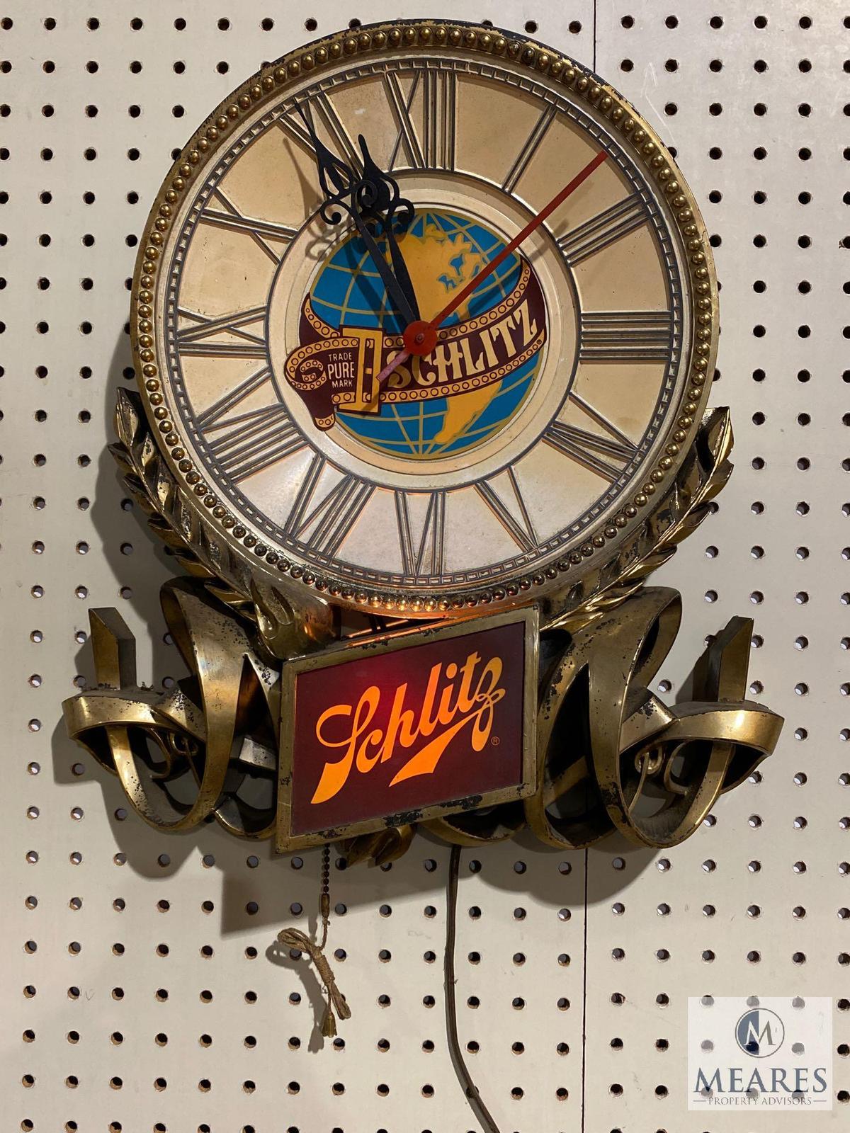 Vintage 1977 Schlitz Light Up Wall Clock