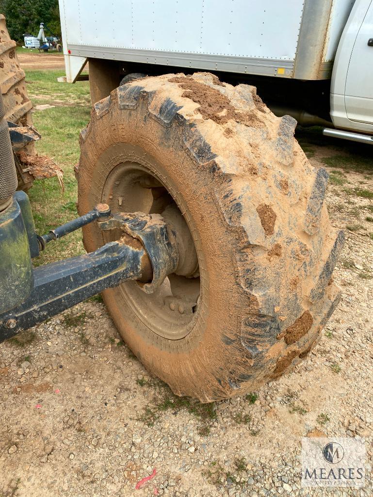 2008 New Holland TB120 Four-wheel Drive Tractor