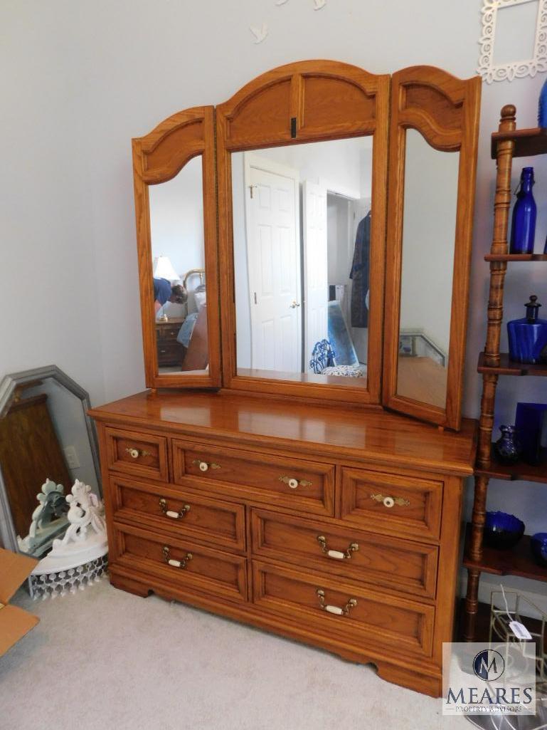 Thomasville 7-Drawer Dresser with Mirror