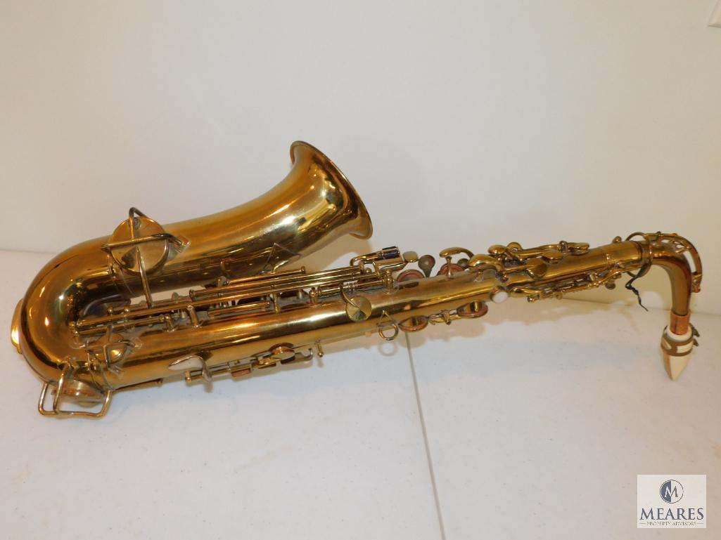 King HN White Brass Saxophone