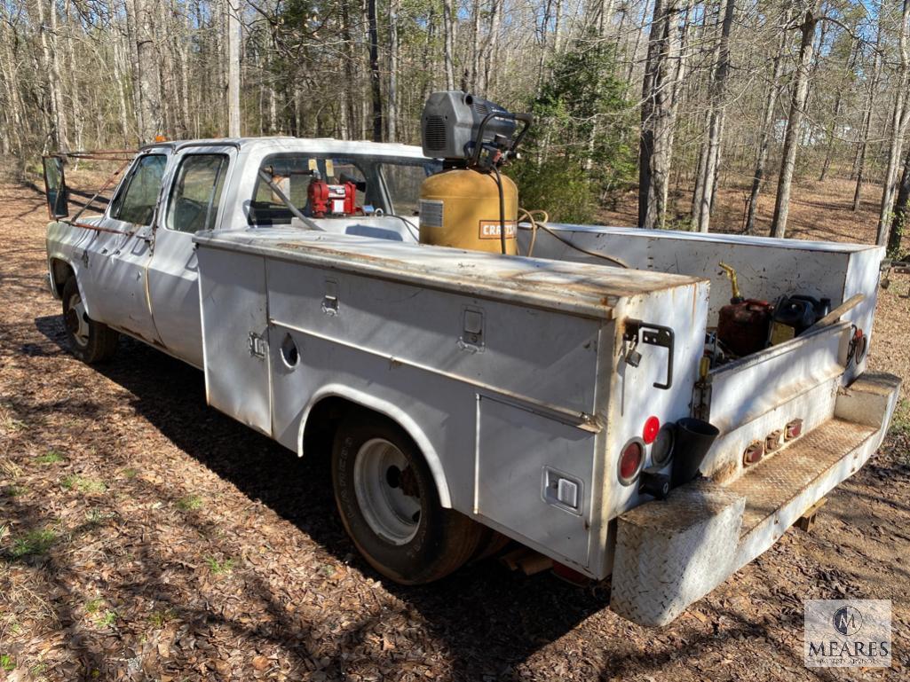 1988 Chevrolet Custom Deluxe R30 Pickup Truck, VIN # 1GBHR33K6JJ137760