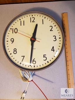 Excellent Vintage Simplex Wall Clock