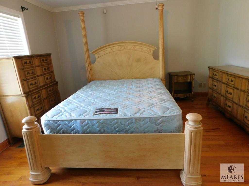 Queen Size Column Poster Bed Frame