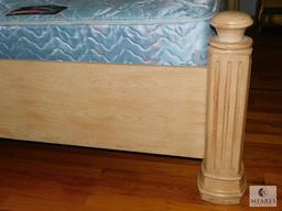 Queen Size Column Poster Bed Frame