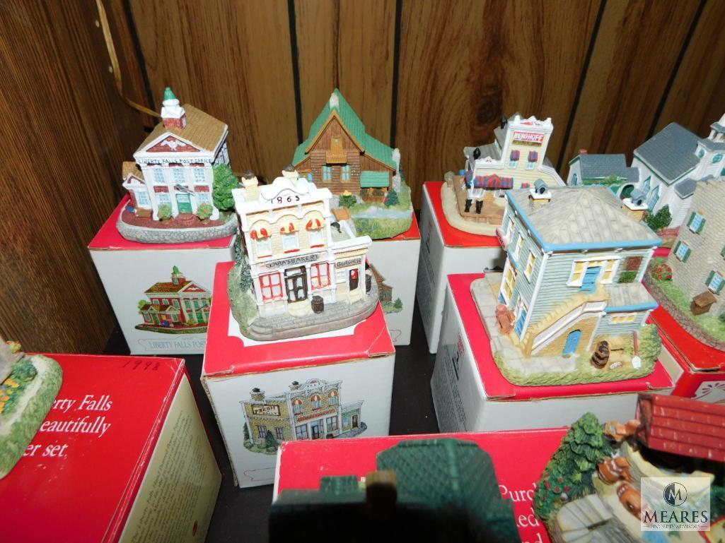 Large Lot of Liberty Falls Collectible Cottage Miniature Homes