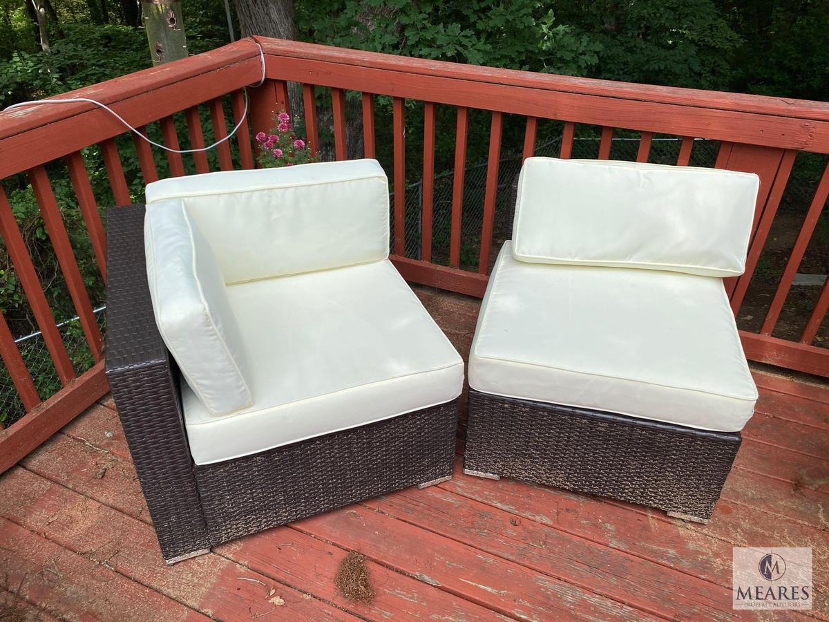 Two-piece Indoor-Outdoor Wicker Set with Cushions