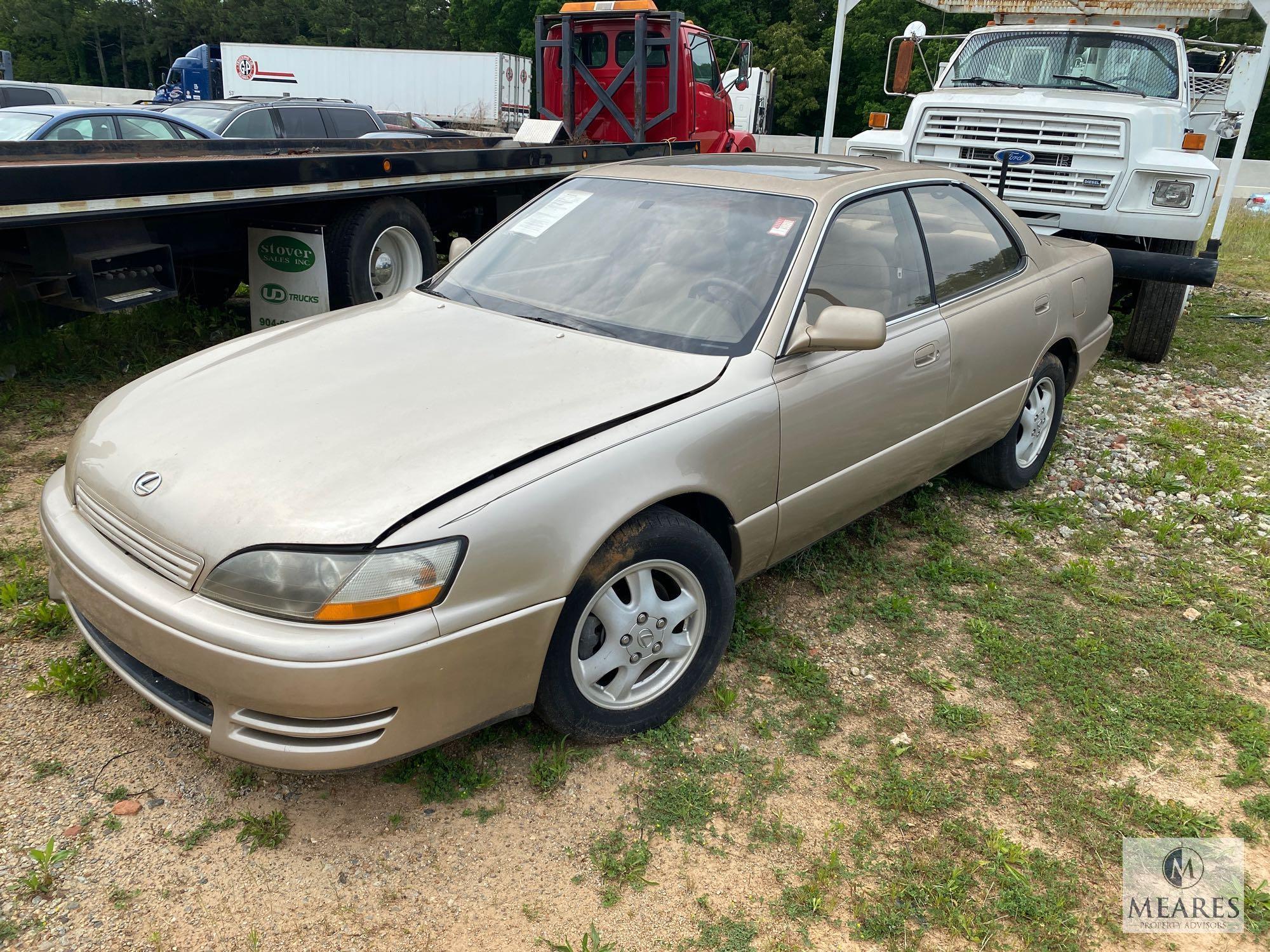 1996 Lexus ES 300 Passenger Car, VIN # JT8BF12G9T0171100 (with Title)