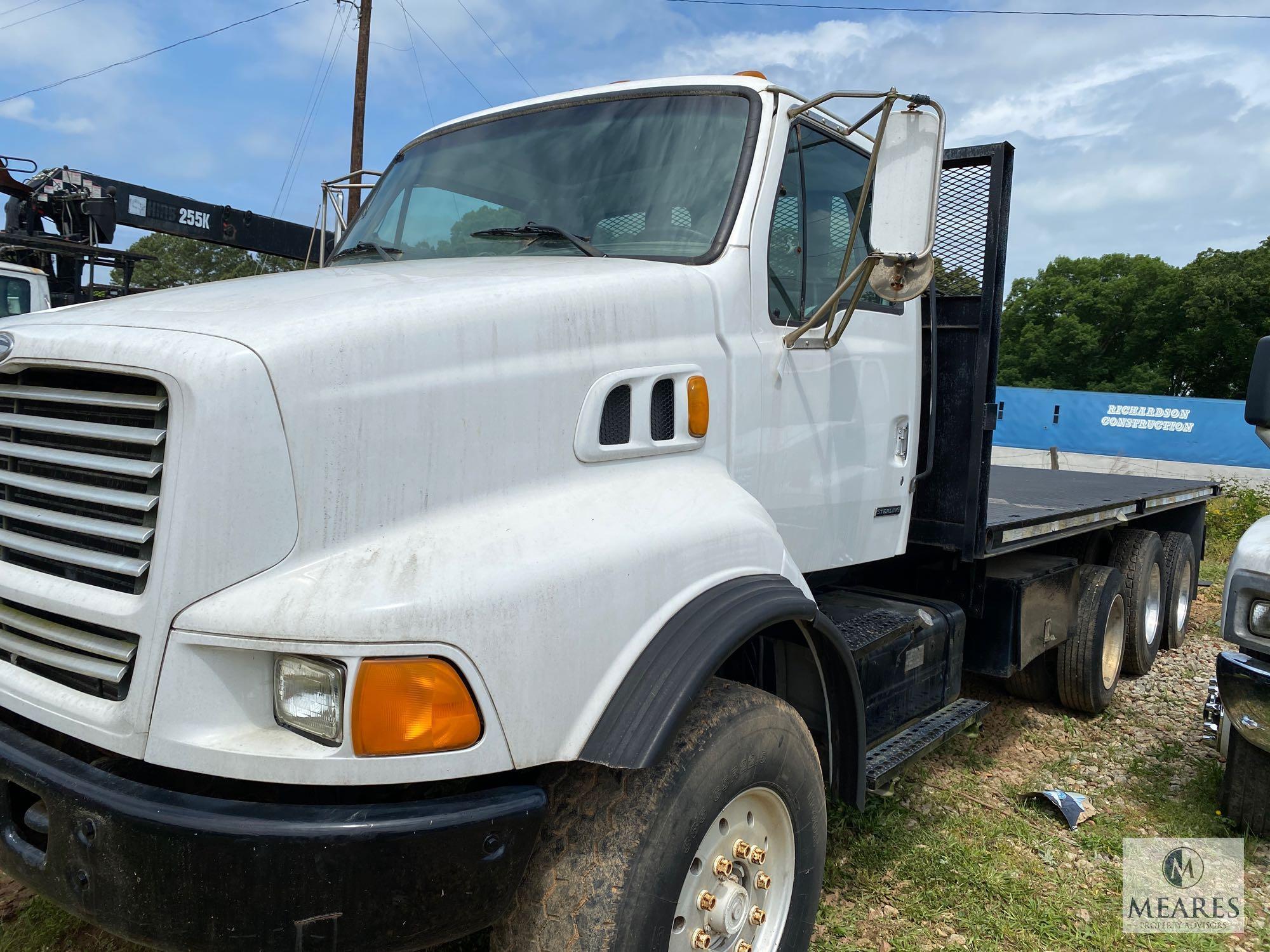 2000 Sterling L9500 Series Moffett Truck, VIN # 2FZXEMCB4YAG19226