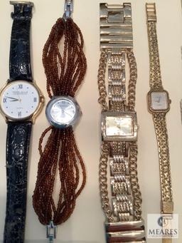 Mixed Lot of 13 Wristwatches