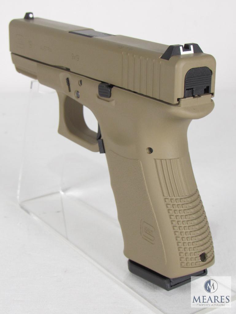 New Glock 19 Flat Dark Earth 9mm Luger Semi-Auto Pistol