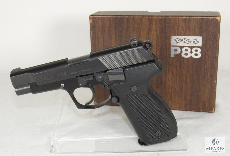 Walther P88 Standard 9mm Semi-Auto Pistol Like New with Box!