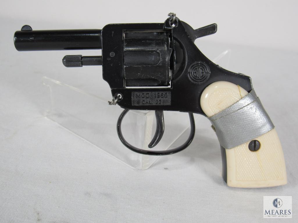 EIG Model 1960 .22 Caliber Blank Starter Pistol