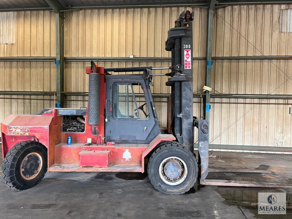 Taylor TE-300M Forklift - 30,000-pound Capacity