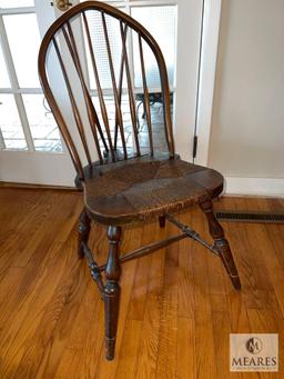 Bow-Back Side Windsor Chair with Brace