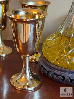 Beautiful Decorative Glass Decanter with Eight Goblets