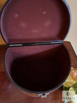 Round Beauty Box with Porcelain Bowl and Flower in Vase