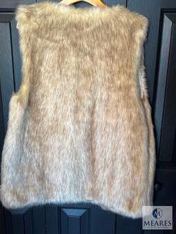 Universal Thread Faux Fur Vest, One Size