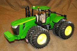 JOHN DEERE TRACTOR