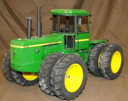 JOHN DEERE TRACTOR