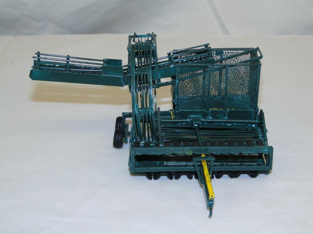 CUSTOMIZED ERTL KENWORTH SEMI TRUCK WITH HAULING TRAILER AND JOHN DEERE 8400 TRACTOR AND CUSTOM FARM